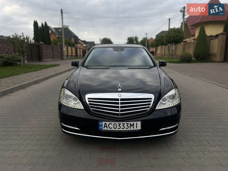 Седан Mercedes-Benz S-Class 2009 в Луцке
