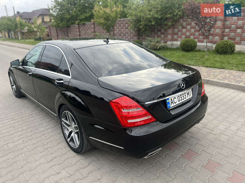 Седан Mercedes-Benz S-Class 2009 в Луцке