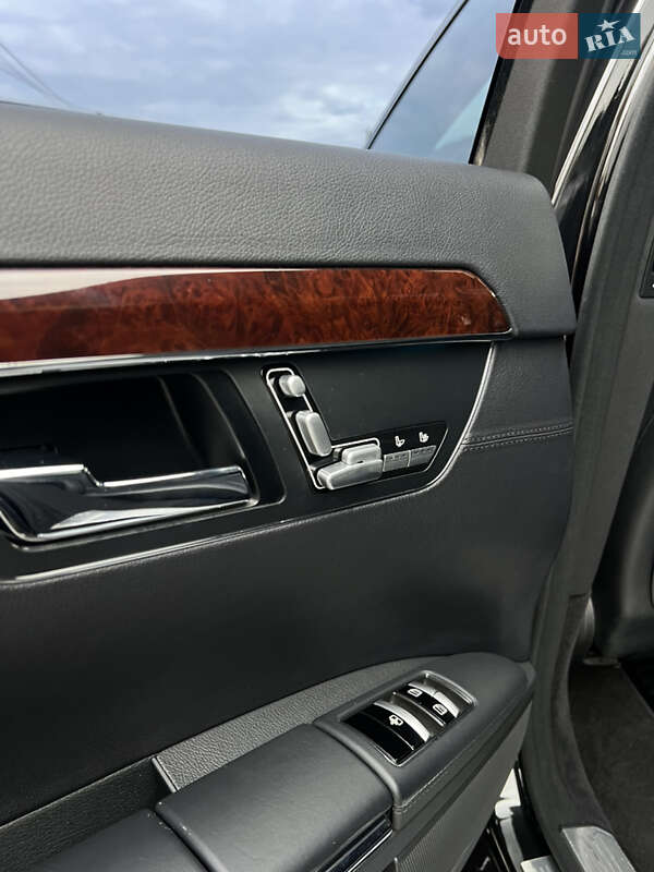 Седан Mercedes-Benz S-Class 2009 в Луцке