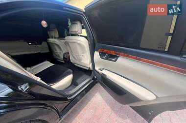 Седан Mercedes-Benz S-Class 2012 в 