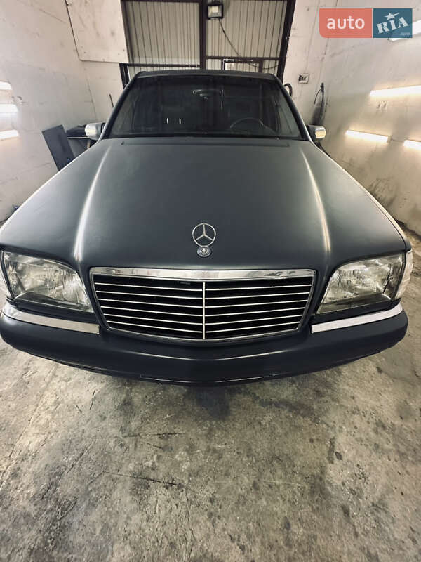 Седан Mercedes-Benz S-Class 1995 в 