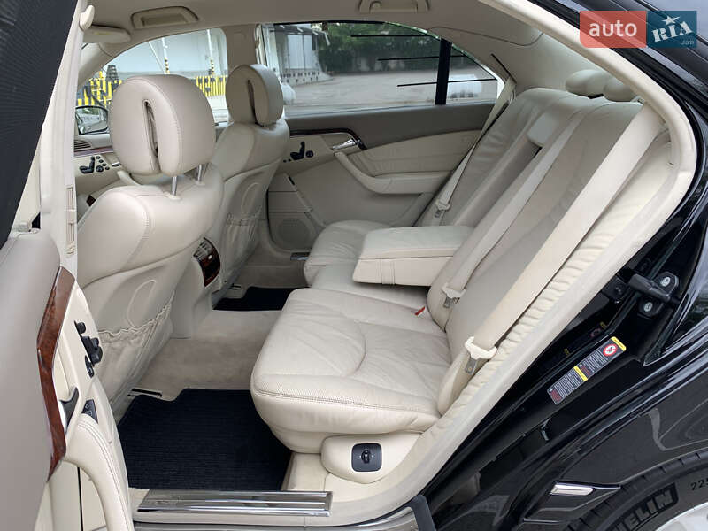 Седан Mercedes-Benz S-Class 2004 в Одессе