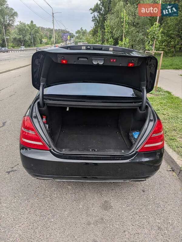 Седан Mercedes-Benz S-Class 2012 в Киеве