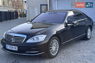 Седан Mercedes-Benz S-Class 2013 в 