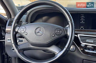 Седан Mercedes-Benz S-Class 2013 в 