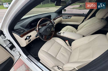 Седан Mercedes-Benz S-Class 2012 в 