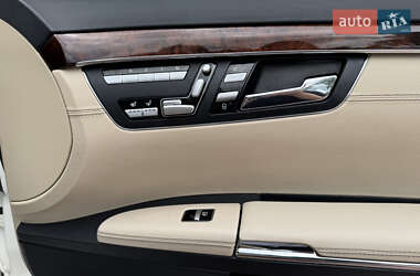 Седан Mercedes-Benz S-Class 2012 в 