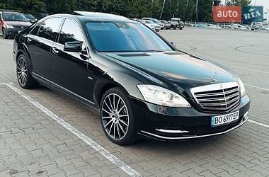 Седан Mercedes-Benz S-Class 2011 в 