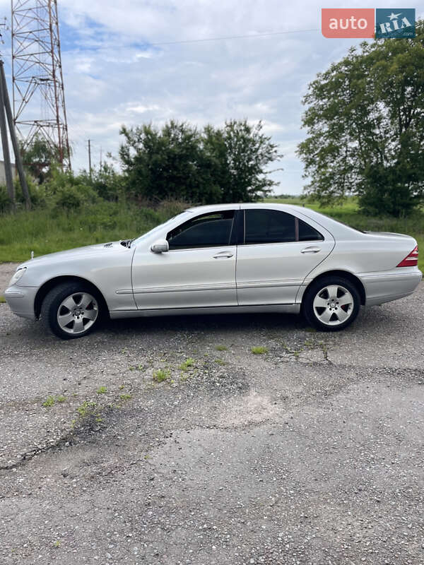 Седан Mercedes-Benz S-Class 2001 в Буске