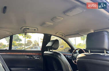 Седан Mercedes-Benz S-Class 2005 в 