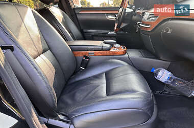 Седан Mercedes-Benz S-Class 2005 в 