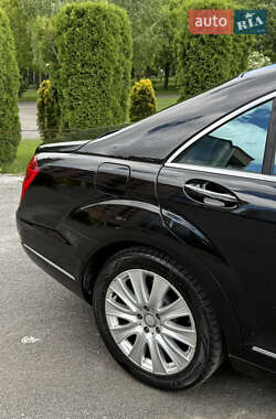 Седан Mercedes-Benz S-Class 2012 в 
