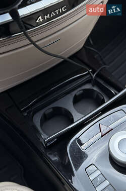 Седан Mercedes-Benz S-Class 2012 в 