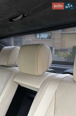 Седан Mercedes-Benz S-Class 2012 в 