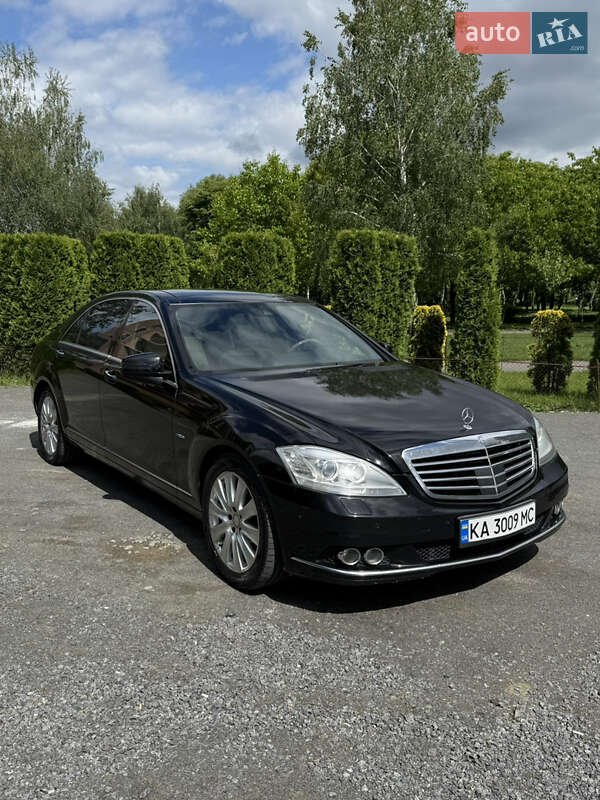 Седан Mercedes-Benz S-Class 2012 в Хмельницком