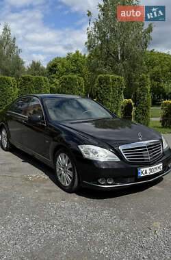 Седан Mercedes-Benz S-Class 2012 в 