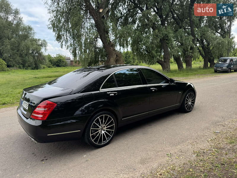 Седан Mercedes-Benz S-Class 2011 в Чернигове
