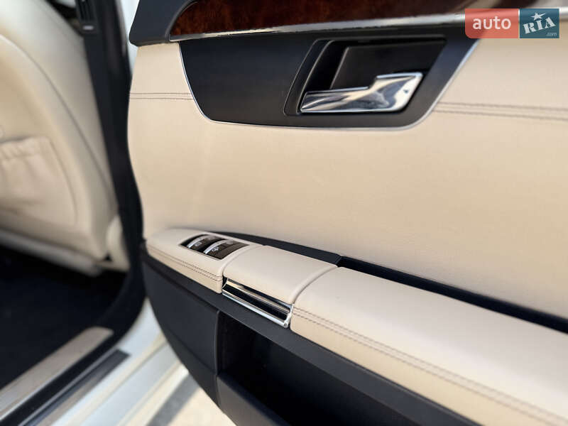 Седан Mercedes-Benz S-Class 2012 в Киеве