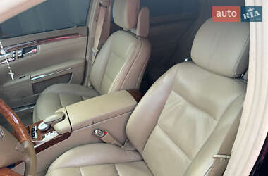 Седан Mercedes-Benz S-Class 2012 в 
