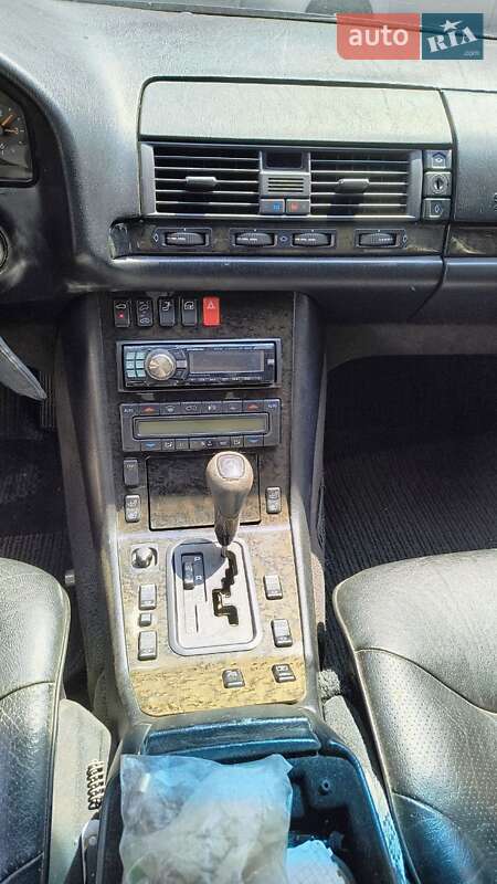Седан Mercedes-Benz S-Class 1998 в Киеве