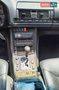 Седан Mercedes-Benz S-Class 1998 в 