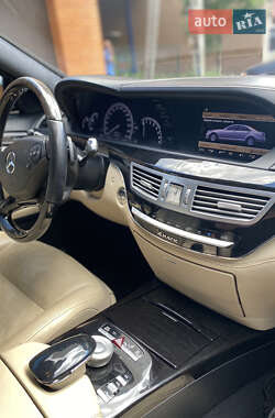 Седан Mercedes-Benz S-Class 2011 в 