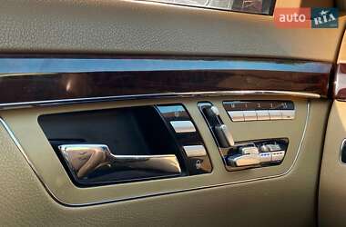 Седан Mercedes-Benz S-Class 2008 в 
