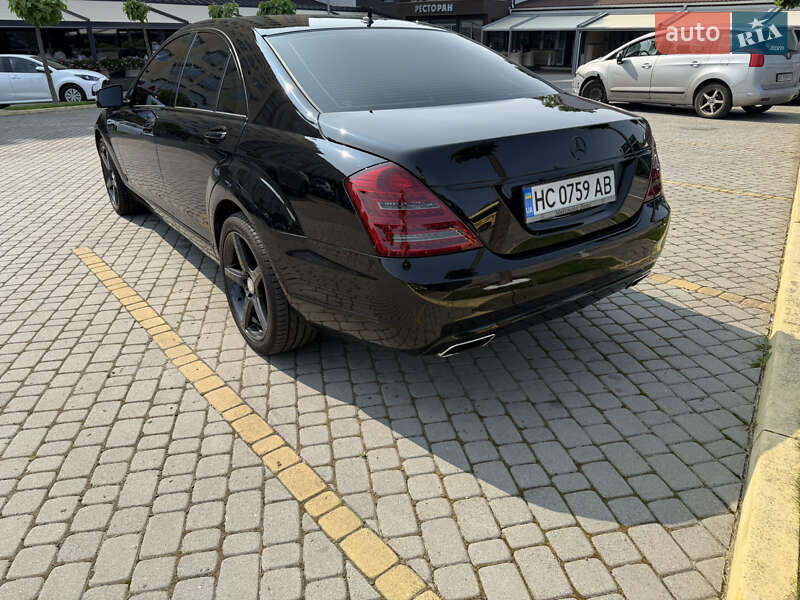 Седан Mercedes-Benz S-Class 2012 в Львові