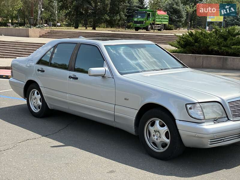 Седан Mercedes-Benz S-Class 1998 в Миколаєві
