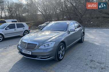 Седан Mercedes-Benz S-Class 2009 в 