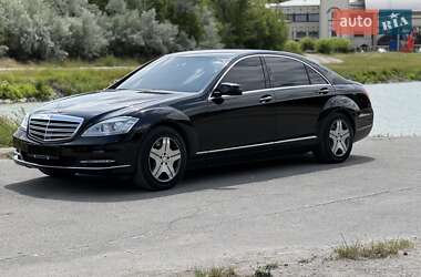 Седан Mercedes-Benz S-Class 2012 в 