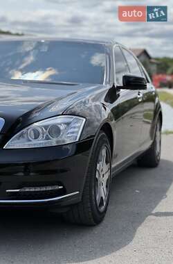 Седан Mercedes-Benz S-Class 2012 в 
