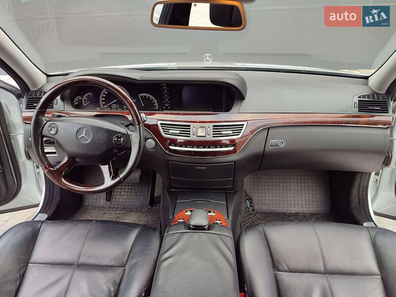 Седан Mercedes-Benz S-Class 2007 в Жовтих Водах фото 31 Седан Mercedes-Benz S-Class 2007 в Жовтих Водах