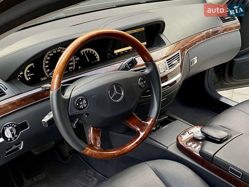 Седан Mercedes-Benz S-Class 2007 в Ивано-Франковске