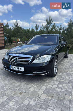 Седан Mercedes-Benz S-Class 2006 в Белогородке
