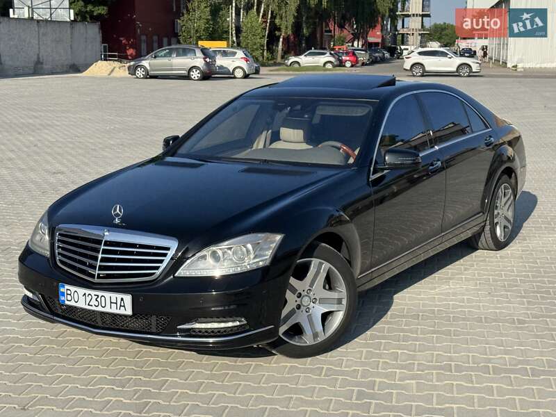 Mercedes-Benz S-Class 2010