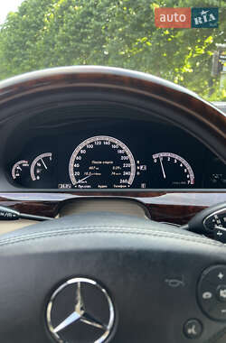 Седан Mercedes-Benz S-Class 2011 в 