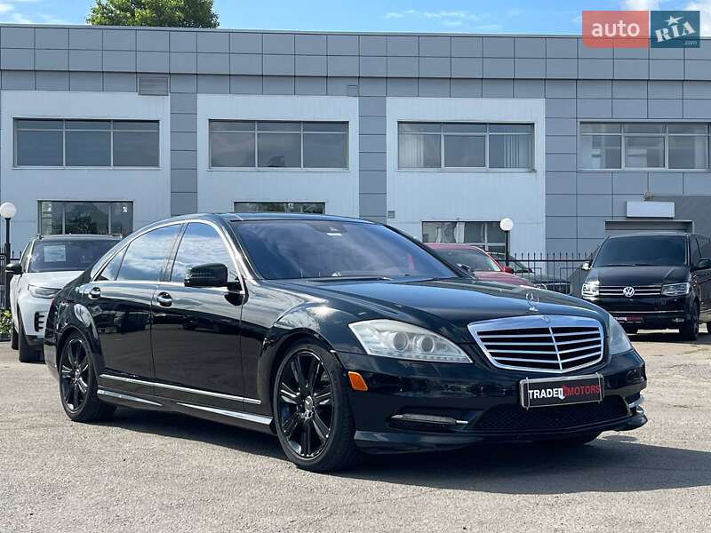 Mercedes-Benz S-Class 2013