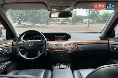 Седан Mercedes-Benz S-Class 2006 в 