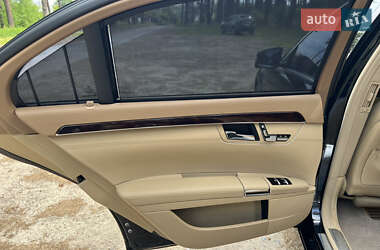 Седан Mercedes-Benz S-Class 2011 в 