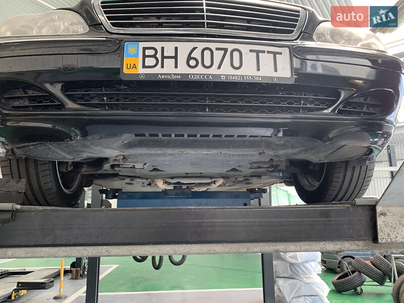 Седан Mercedes-Benz S-Class 2004 в Одессе