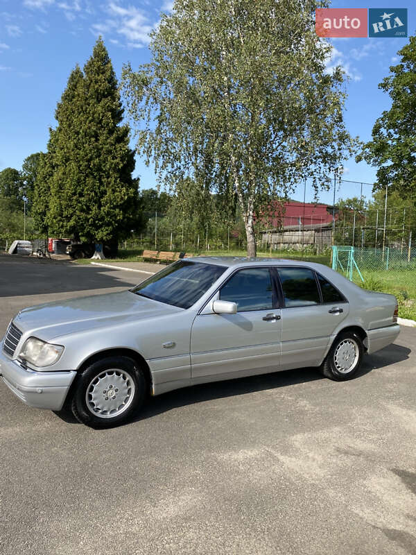 Mercedes-Benz S-Class 1998
