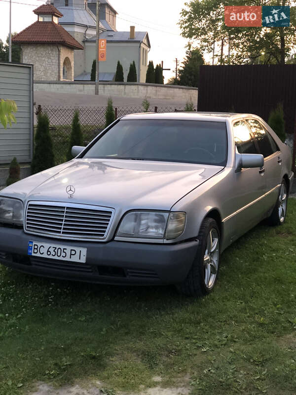 Mercedes-Benz S-Class 1994