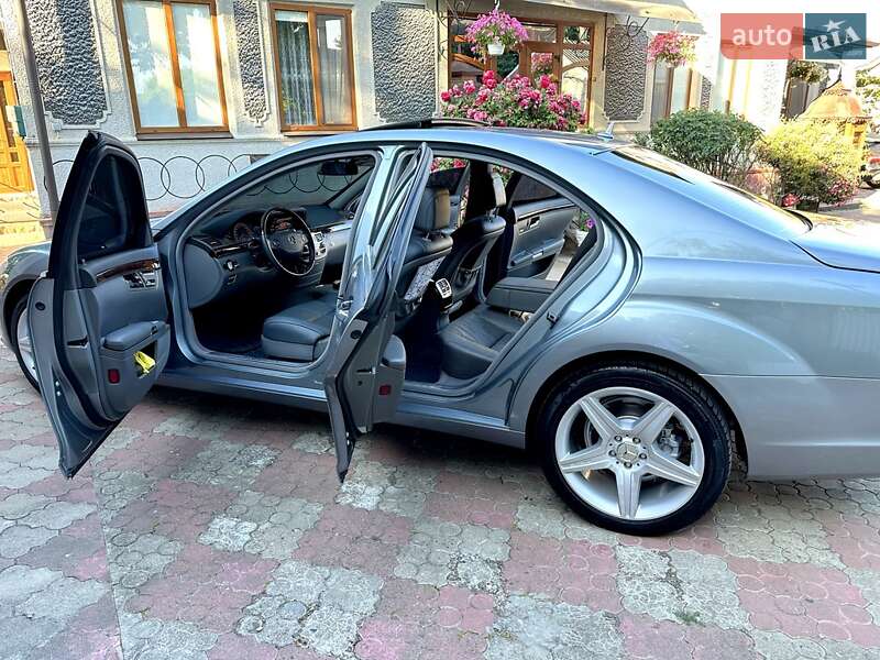 Седан Mercedes-Benz S-Class 2006 в Чернівцях