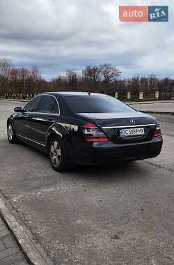 Седан Mercedes-Benz S-Class 2006 в 