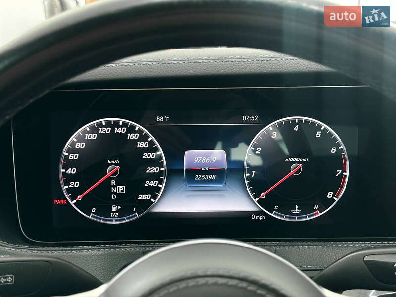 Седан Mercedes-Benz S-Class 2017 в Ужгороді