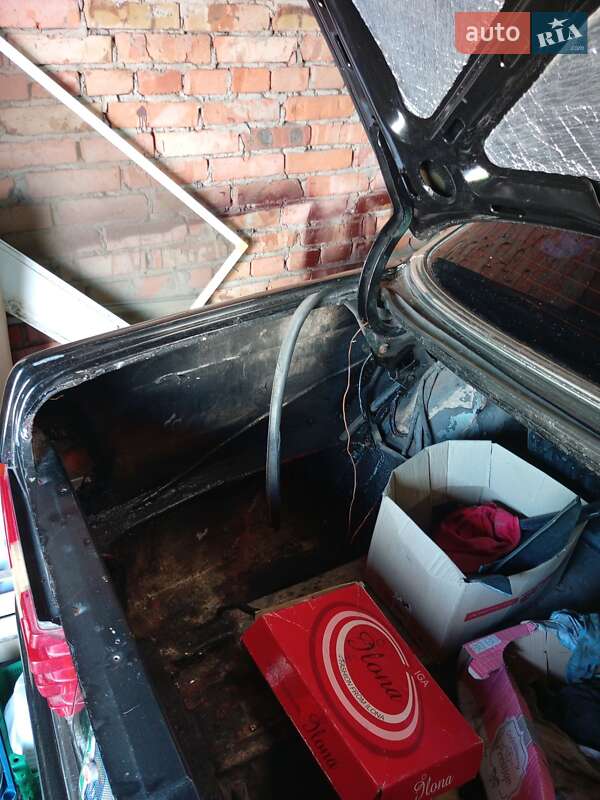 Седан Mercedes-Benz S-Class 1982 в Переяславі