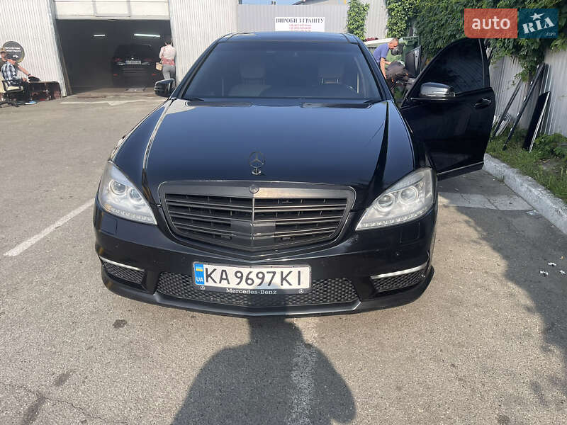 Mercedes-Benz S-Class 2007