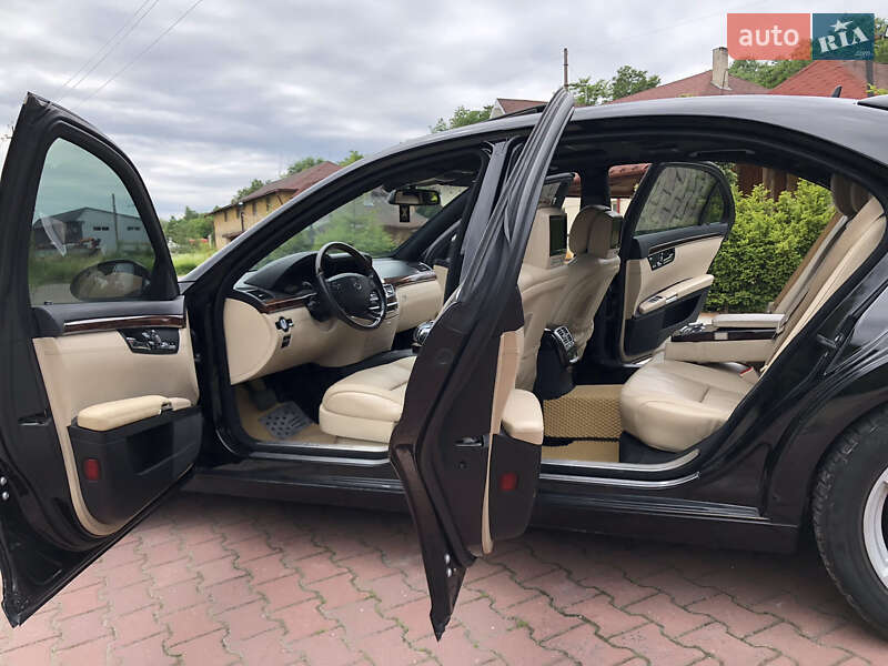 Седан Mercedes-Benz S-Class 2006 в Шепетівці