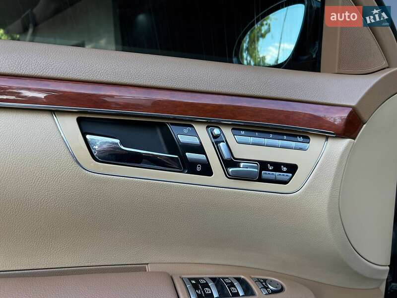 Седан Mercedes-Benz S-Class 2008 в Одессе